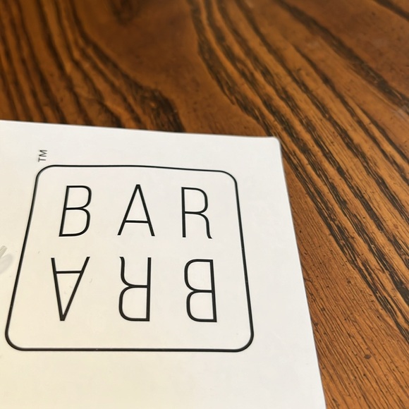 BARBRA SOFT STRAPLESS BRA. NWT. SIZES 32/34 A-DDD. - Picture 7 of 7